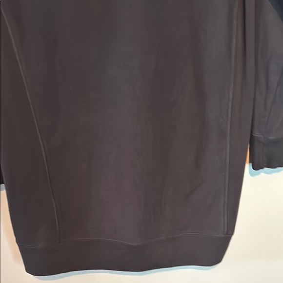 Champion Black Crewneck Sweater - Picture 7 of 8